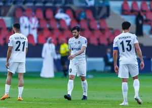 غیبت عجیب آزمون مقابل فرهاد، دور از 2 هموطن