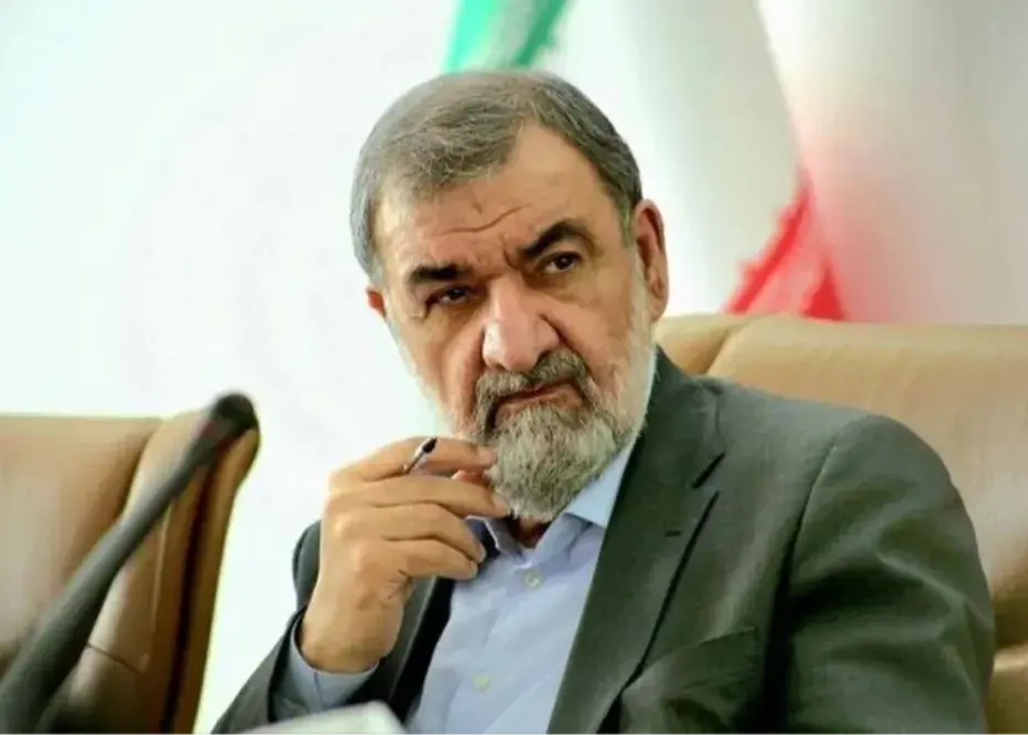 واکنش محسن رضایی به عقب‌نشینی مجدد ترامپ