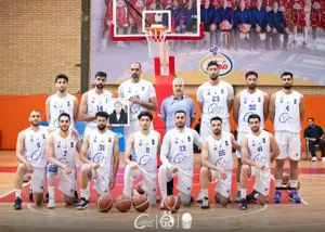 ورود بسکتبالیستهای استقلال با تصویر حجازی(عکس)