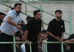 ستاره فولاد در نقش تیفوسی روی سکو!(عکس)