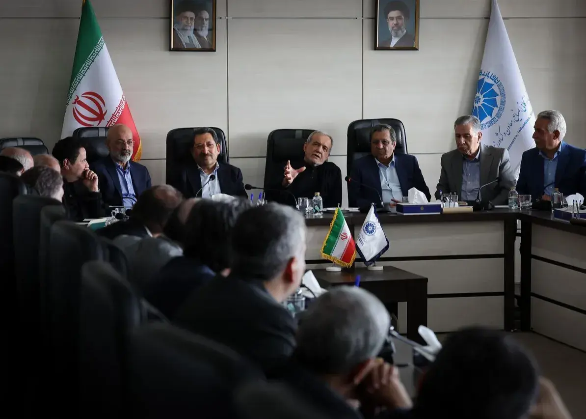 پزشکیان: حقوق مردم باید کامل استیفا شود