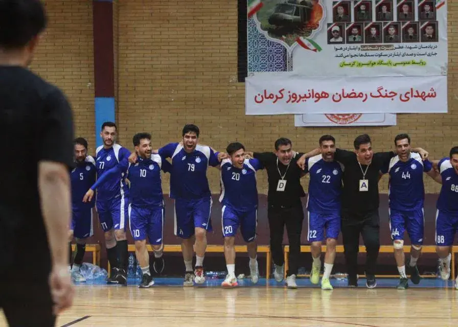 استقلال با بنر ناصر حجازی جشن قهرمانی گرفت