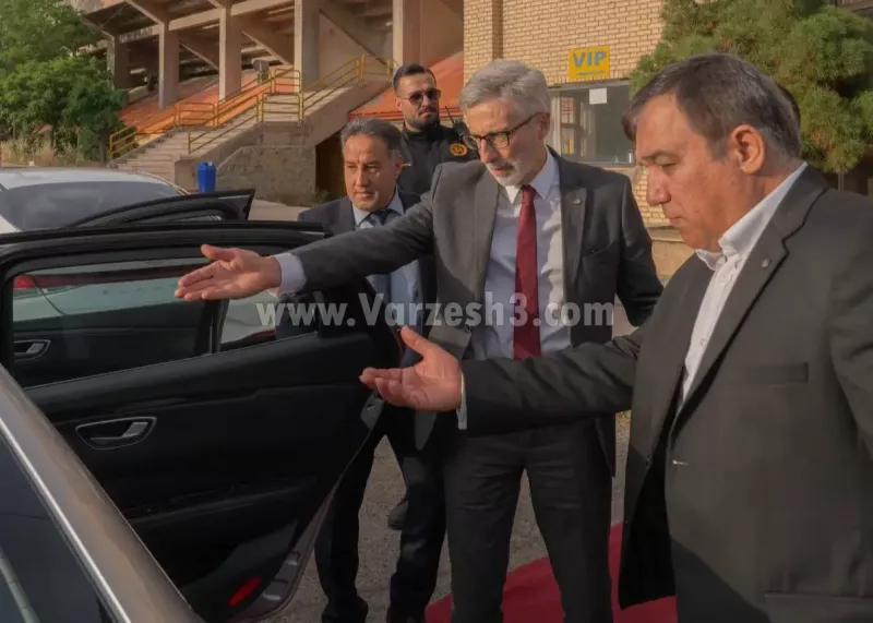 قاب‌های جالب از تاجرنیا: استقبال در حد روسای جمهور!