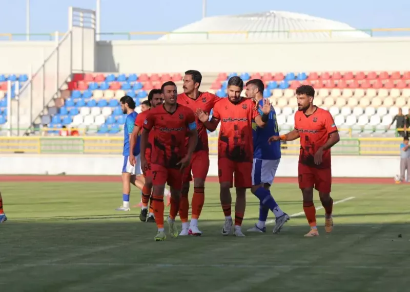 لیگ یک: چشمک شهربابک به لیگ برتر