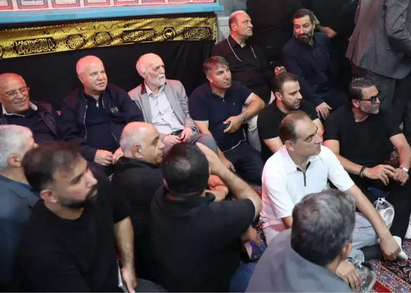 حضور گسترده فوتبالی‌ها در مراسم عزاداری حبیب کاشانی