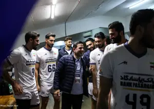 رئیس یک لحظه هم تیم ملی را تنها نمیگذارد