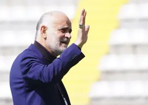 نبی: هیچ ویزای جدیدی برای ما صادر نشد!
