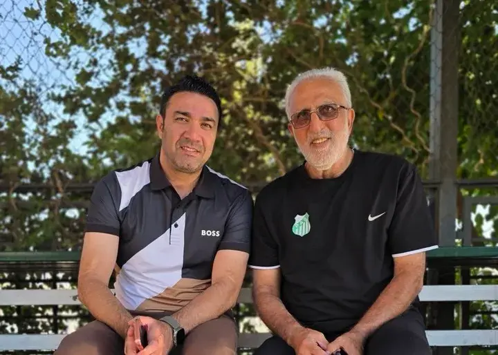 دو اسطوره پاس مهمان تمرین پیشکسوتان