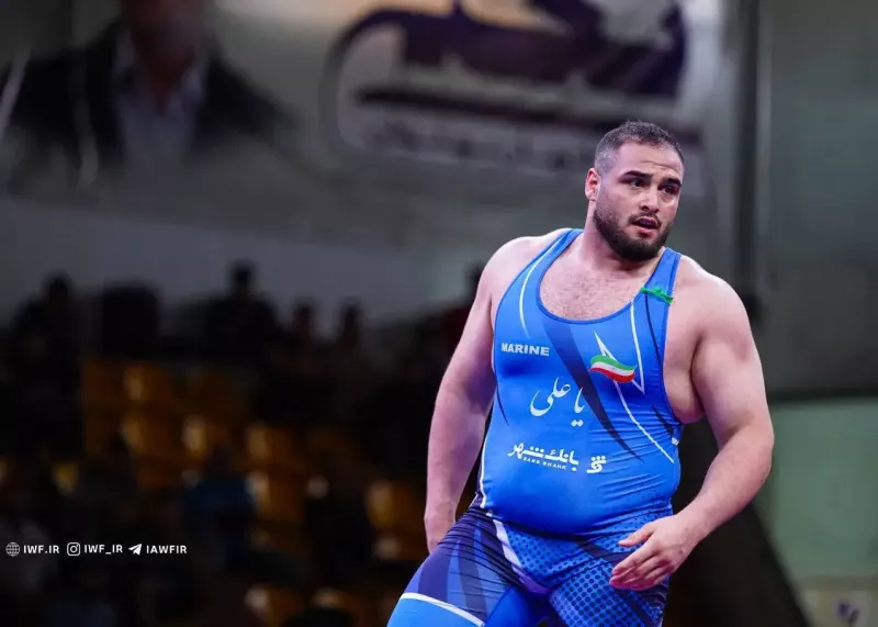 میرزازاده نیامد، فردین دوبنده را تصاحب کرد