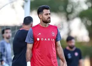 مصدومیت مدافع پرسپولیس و انتقال به بیمارستان!