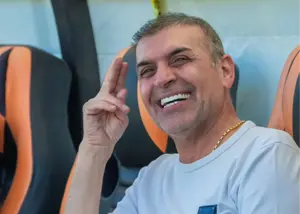 رسمی: ویسی در نقش جدید ظاهر شد