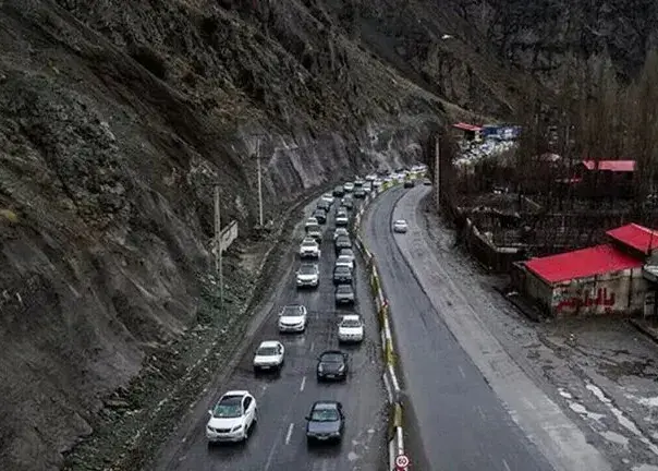 جاده چالوس از ساعت ۹ صبح یکطرفه شد