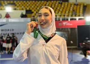 مبینا: برای قلی‌زاده ناراحتم و از طارمی امید می‌گیرم