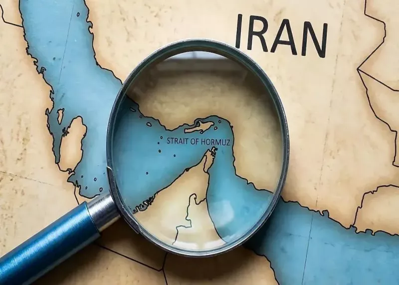 دخالت انگلیس و فرانسه بر امنیت تردد در تنگه‌هرمز