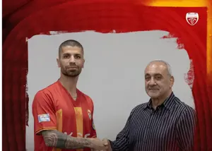 رسمی: هافبک پرسپولیس به فولاد پیوست
