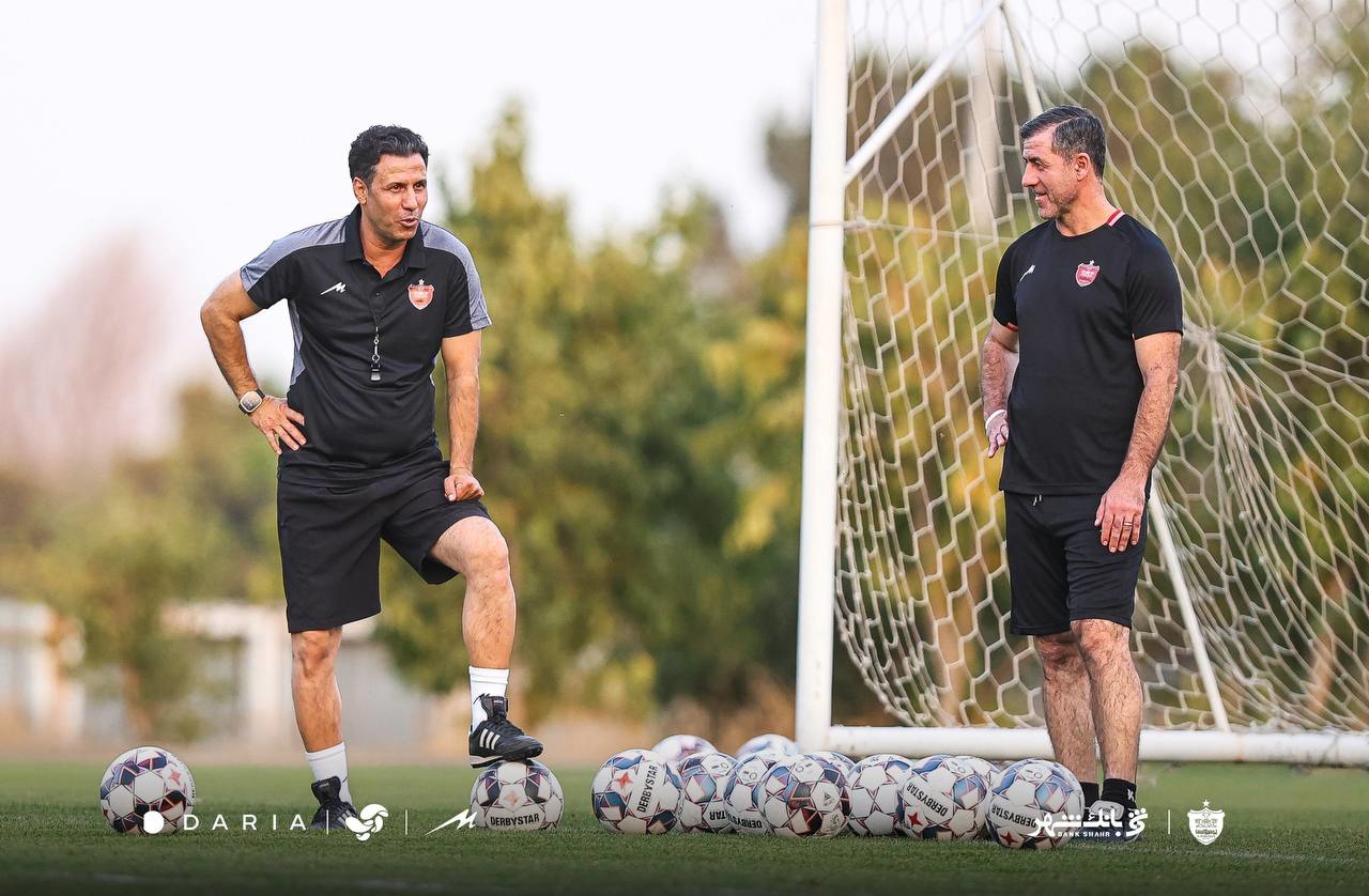 2493172
