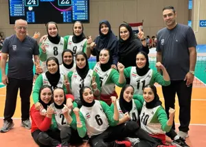 خط و نشان دختران والیبال نشسته برای رقبا 
