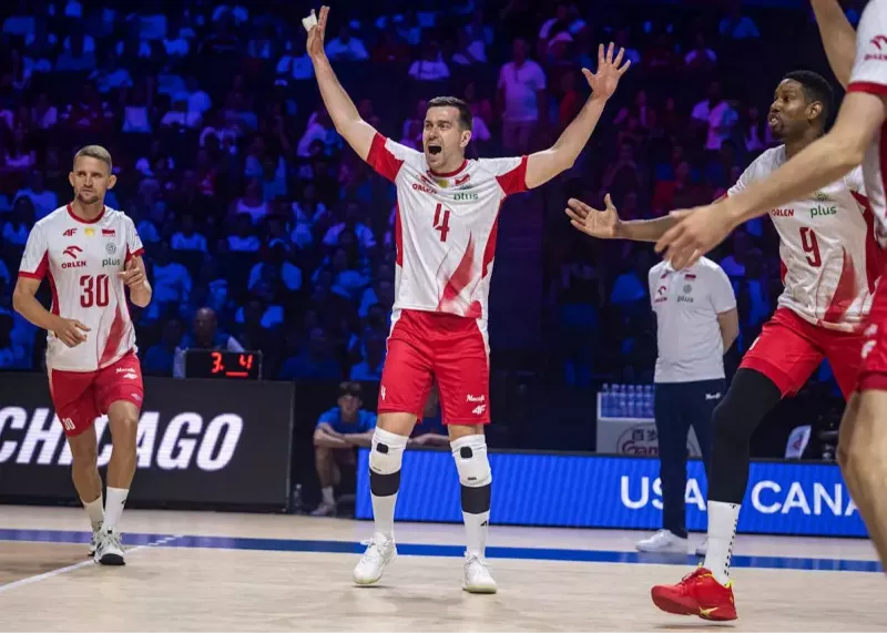لهستان مثل آب خوردن نایبقهرمان جهان را برد