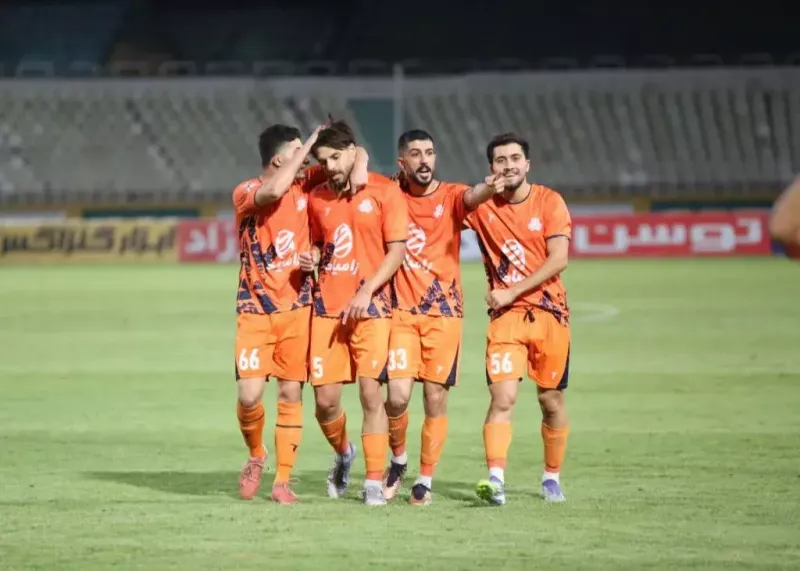 لیگ یک: نارنجی‌ها ابی صادقی را تلخ بردند