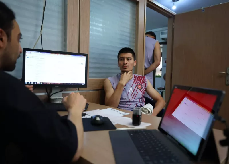 ستارههای تراکتور تست پزشکی دادند