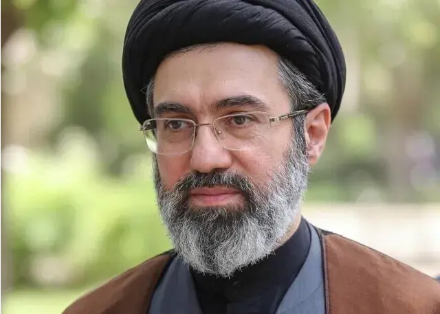 رهبر انقلاب: نقض تفاهمنامه نامعتبربودن امضای ترامپ را ثابت کرد