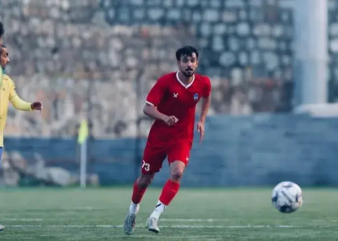 چادرملو یک بازیکن جوان گرفت (عکس)