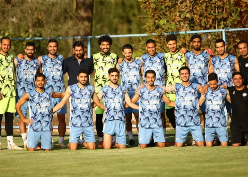 ستارههای پرسپولیس با دسته گل به گلگهر رفتند!