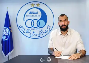 رسمی: قرارداد کاپیتان استقلال تمدید شد