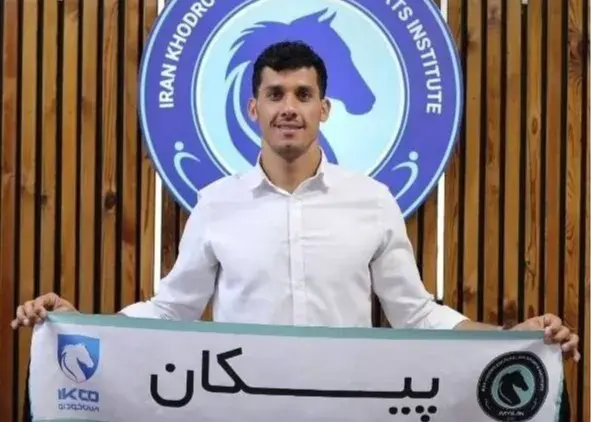 دروازه‌بان سابق تیم ملی، خرید جدید پیکان