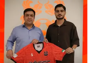 رسمی: شهربابک از استقلال بازیکن گرفت