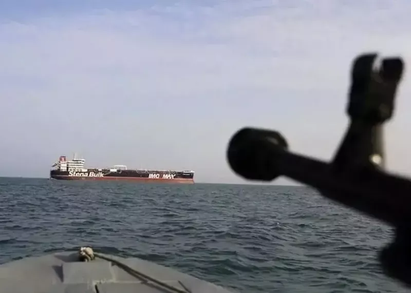 تکذیب موافقت ایران با بازگشایی تنگه هرمز