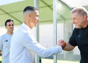 رونالدو برای اولین بار در تمرین آفتابی شد (عکس)