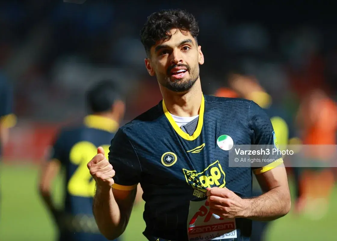 حزباوی و استقلال و پرسپولیس و تراکتور!