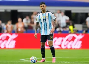 اتلتیکو یک بمب آرژانتینی منفجر میکند