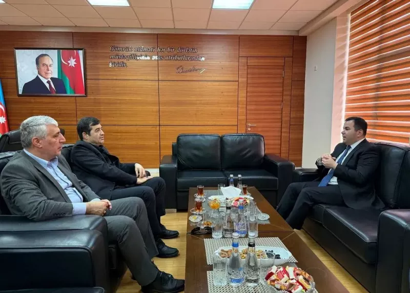 وزیر ورزش ایران وارد جمهوری آذربایجان شد