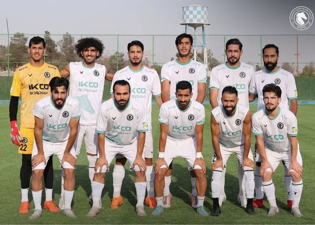 جوانترین تیم لیگ برتر در غرب تهران ! (عکس)