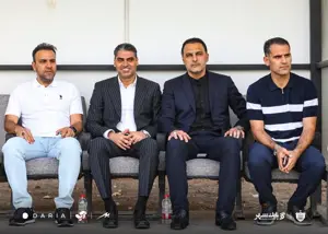 بازار داغ آغوش و خوشوبش در حاشیه بازی پرسپولیس
