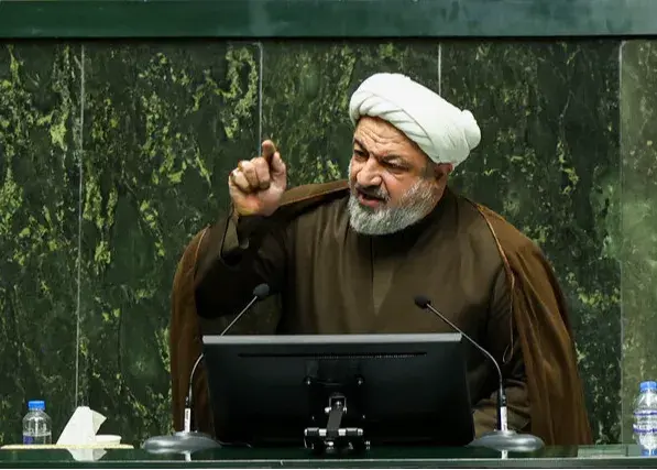 رسایی: دبیر شعام در جایگاهی نیست که بتواند مجلس را تعطیل کند