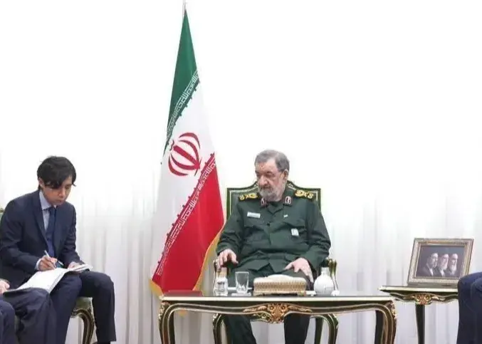 محسن رضایی: آمریکا باید جنگ را پایان دهد