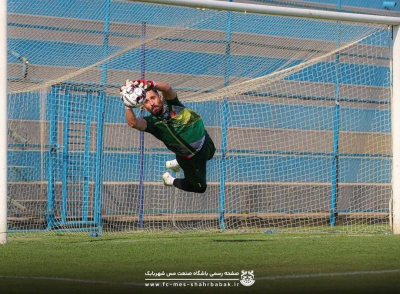 تازهوارد لیگ برتر همچنان گلر اصلیاش را ندارد
