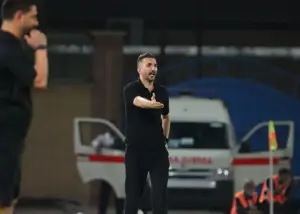 نوری: اگر VAR بود، بازیکن ملوان اخراج میشد