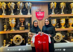 ورودی رسمی زنان پرسپولیس به نقل و انتقالات