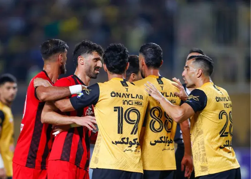 فوتبال ایران جا برای نفس کشیدن ندارد!