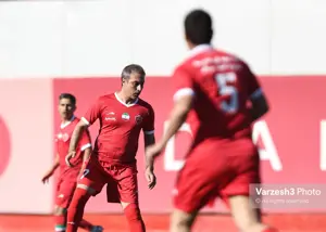 پیشنهاد به پرسپولیس: حتما هافبک بخرید