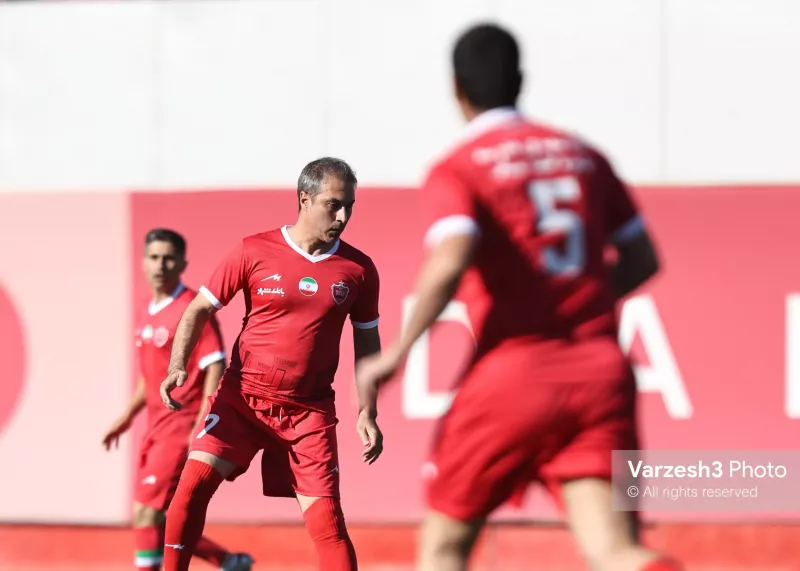 پیشنهاد به پرسپولیس: حتما هافبک بخرید