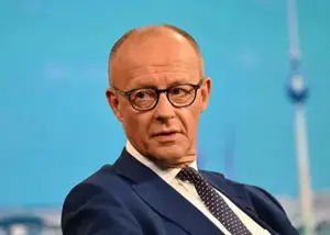 صدر اعظم آلمان: باید به پایان جنگ با ایران کمک کنیم