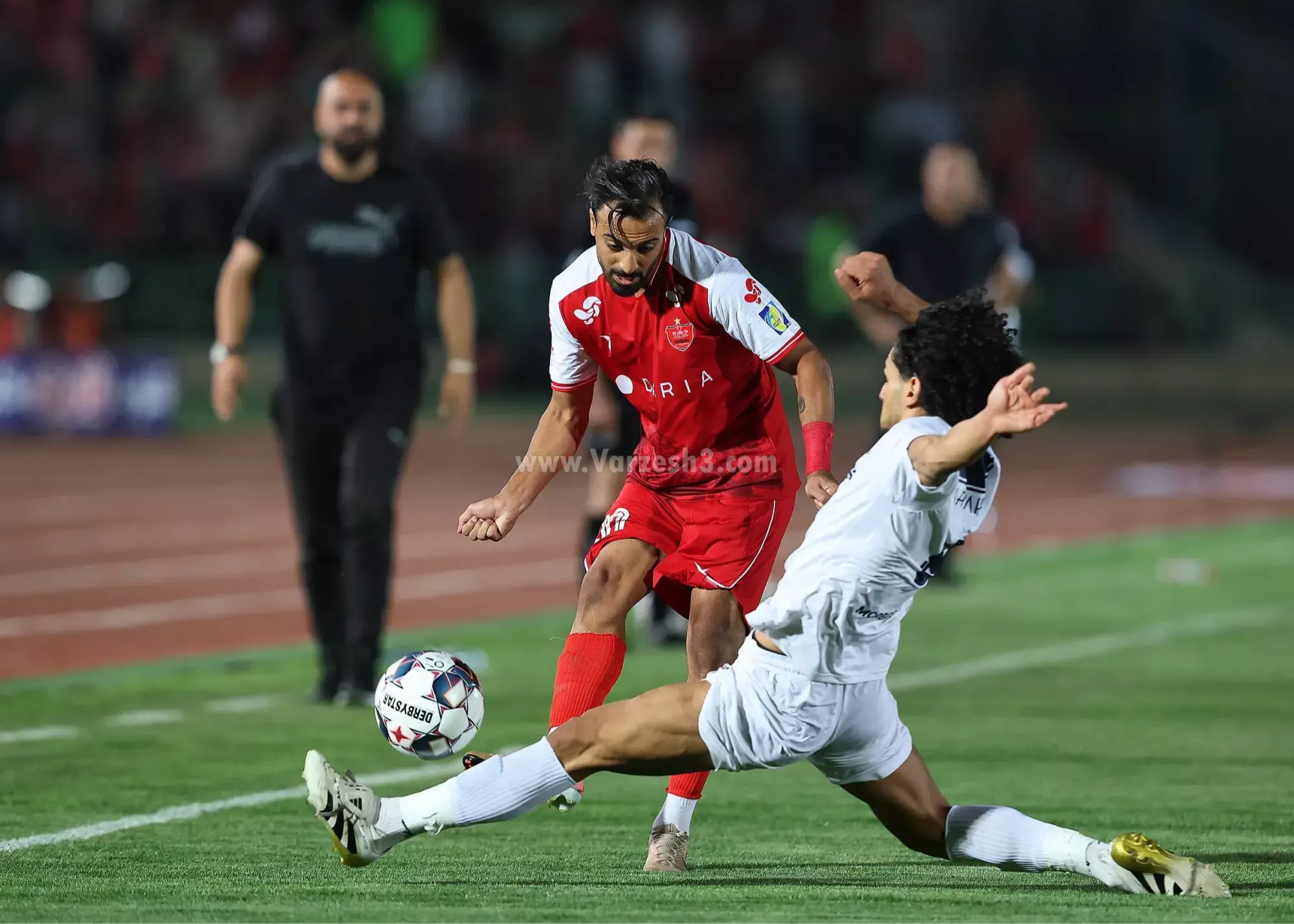 مدافع جدید پرسپولیس، اولین پیچ را رد کرد!