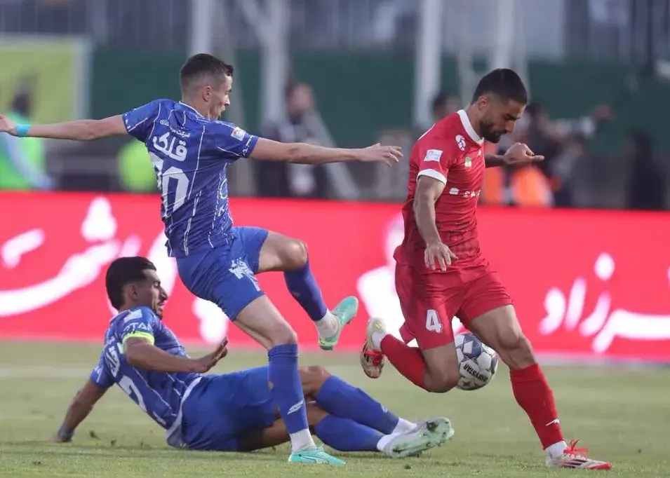 دوری ۲۵ کیلومتری استقلال و پرسپولیس در اصفهان!