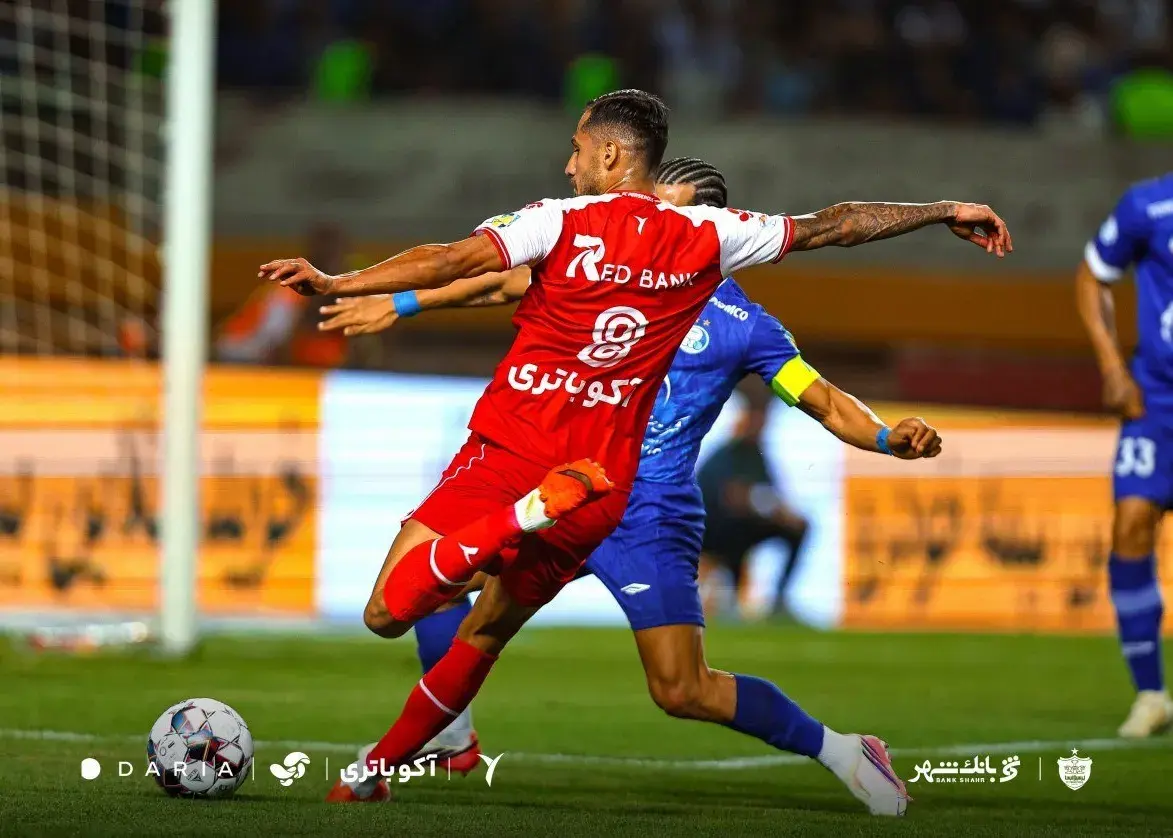 تیکی منهای تاکا، دفاع چپ جدید پرسپولیس