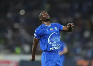 مسعود جوما در جمع بازیکنان گربهسیاه استقلال!